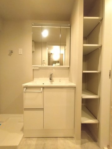 夕陽ヶ丘スカイハイツの洗面所|使いやすい洗面所です