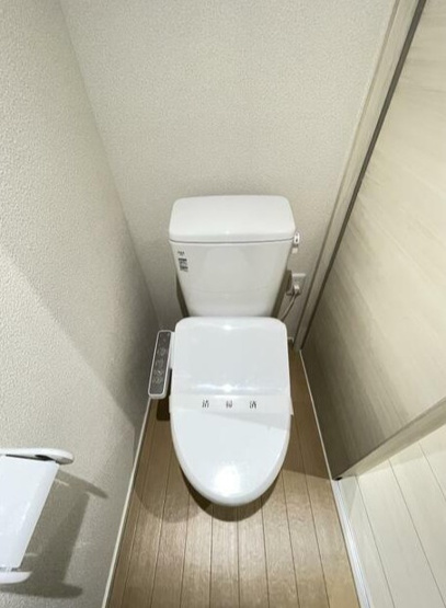 【トイレ】 | アイビーV | トイレです