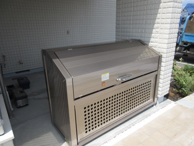 足立区西加平２丁目の賃貸マンションのその他共用部分|★敷地内ゴミ置き場★