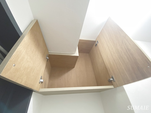 サウスウッドの収納|玄関上部にも収納あります☆