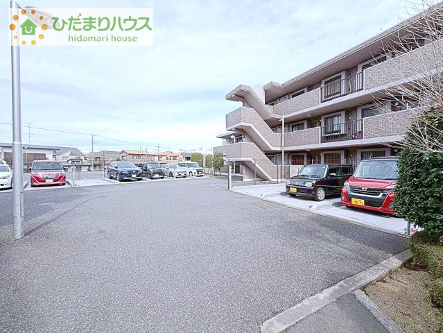 【駐車場】 | リーベスト天王台 | マイホームなら駐車場代がかかりません！しかも、自宅の駐車場で洗車ができます！今までコイン洗車に行っていた手間も省けて、節約にもつながります(^^♪