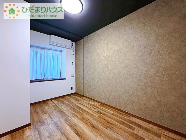 【洋室】 | リーベスト天王台 | お掃除しやすく、清潔感を保てるのでダニも発生しにくいフローリング♪