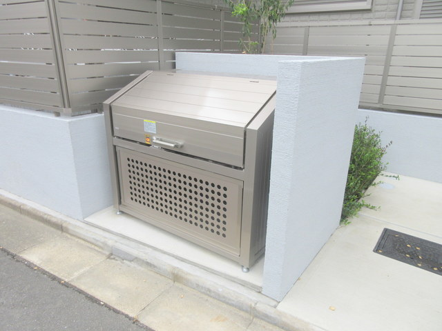 足立区西新井３丁目の賃貸マンションのその他共用部分|★ゴミストッカー★