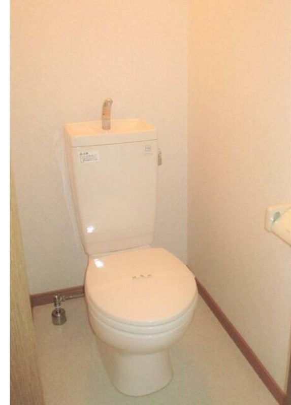 森下ビルのトイレ