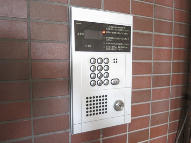 リバーコートのセキュリティ|オートロック完備。