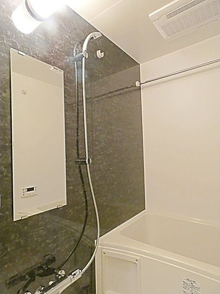 Mervellina　izumiの浴室