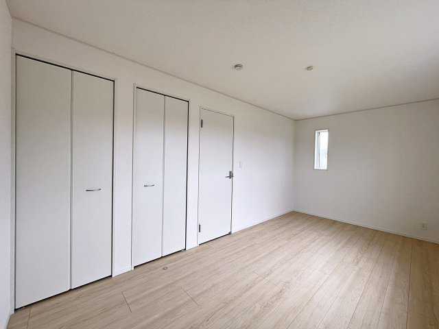 新築戸建・新築建売　南相馬市原町区南町第1　原町第二小・原町第一中の洋室|落ち着きのある空間で自分だけのプライベートな時間をお過ごしください！