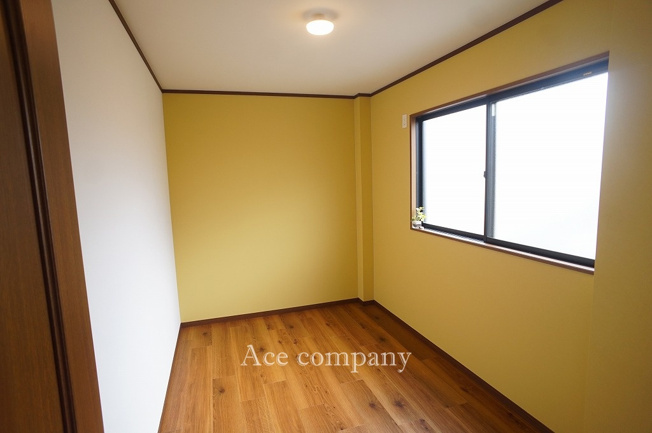 【子供部屋】 | 東住吉区鷹合2丁目 | 【3階：南側洋室5帖】