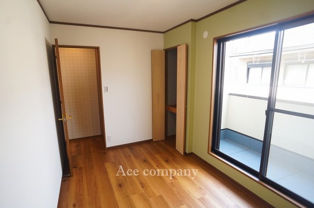 【子供部屋】 | 東住吉区鷹合2丁目 | 【3階：北側洋室5帖】収納あります♪