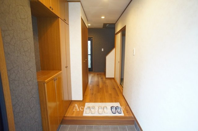 【玄関】 | 東住吉区鷹合2丁目 | シューズボックス付きです♪
