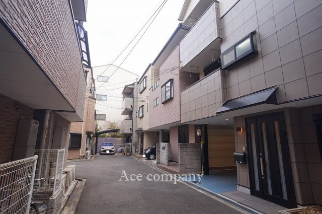 【前面道路含む現地写真】 | 東住吉区鷹合2丁目 | 【前面道路：幅員4ｍ】前道は通り抜けができず比較的交通量少なめ、小さなお子様にも安心です♪