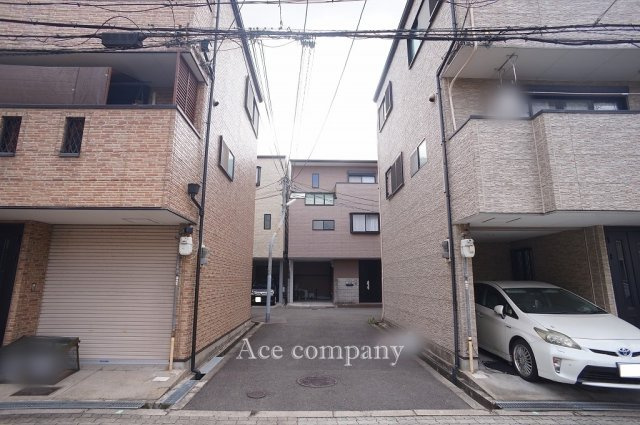 【前面道路含む現地写真】 | 東住吉区鷹合2丁目 | 分譲地の入り口です♪郵便局徒歩1分、公園徒歩2分、駒川商店街徒歩5分圏内です♪