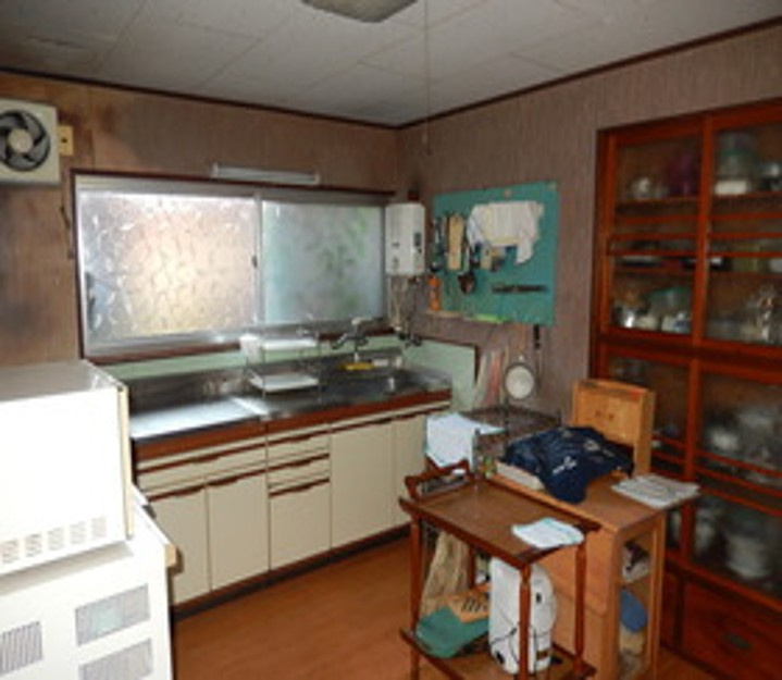 中古戸建 出雲市湖陵町二部のキッチン