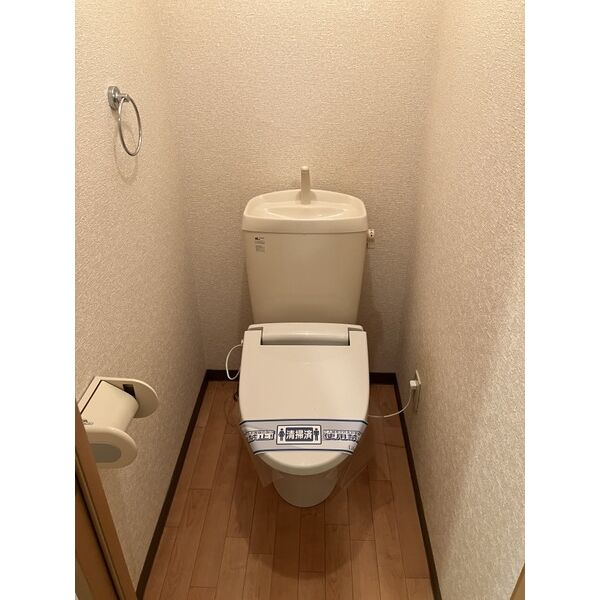 岡崎市伊賀新町の賃貸マンションのトイレ