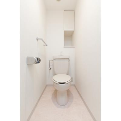 パークノヴァ調布のトイレ|別号室の写真です