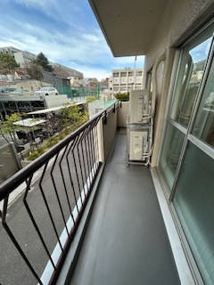 【バルコニー】