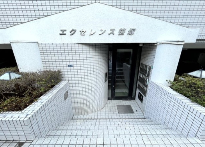 渋谷区笹塚２丁目の賃貸マンションのエントランス