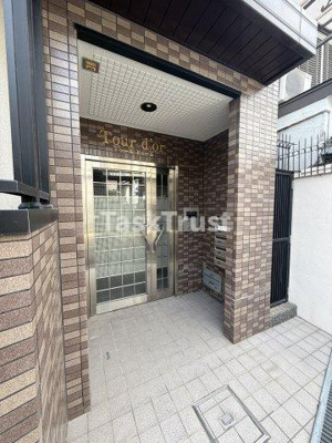 【エントランス】 | トゥール・ドゥ―ル