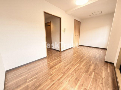 【居間・リビング】 | トゥール・ドゥ―ル