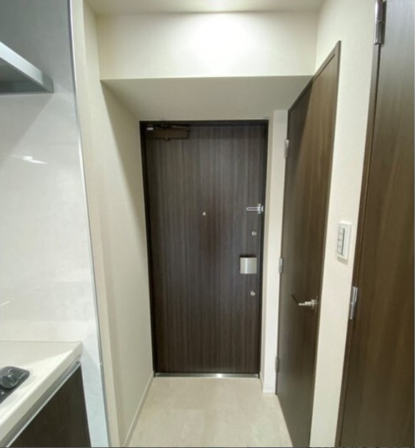 プレール・ドゥーク浅草Ⅴの玄関