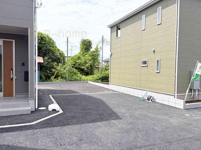 つくばみらい市小絹第4　新築戸建て　4号棟の駐車場|カースペースは2台お停めいただけます♪