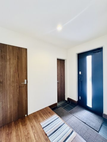 高崎石原町の玄関|履物の着脱もスムーズにできる玄関♪