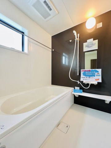 高崎石原町の浴室|高級感溢れるユニットバスで１日の疲れも癒されます♪