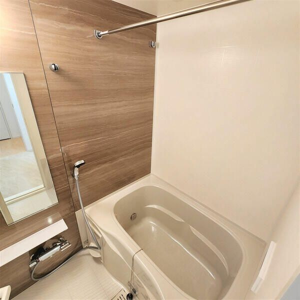 Ｄｅａｒ　ｃｏｕｒｔ　Ａｋａｂａｎｅ（ディアコートアカバネ）の浴室