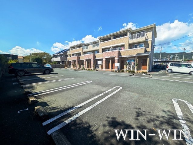 エスポワール・メゾン大岩の駐車場