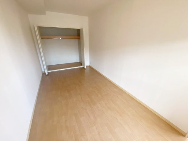 ボヌール宝塚のバルコニー|外からの目が気にならないバルコニーで洗濯物が干せます