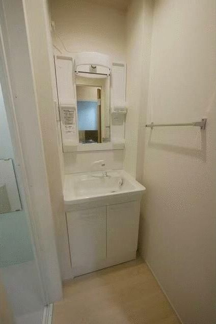 ヴィアロ上板橋レジデンスの洗面所