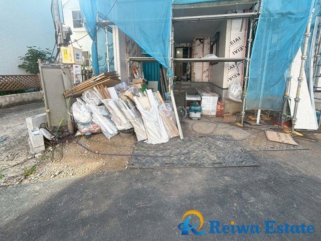 新築戸建　高座郡寒川町岡田の玄関