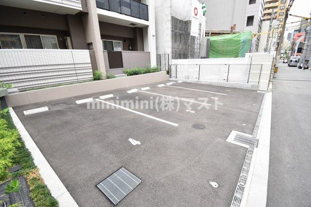 リフレ天満橋の駐車場