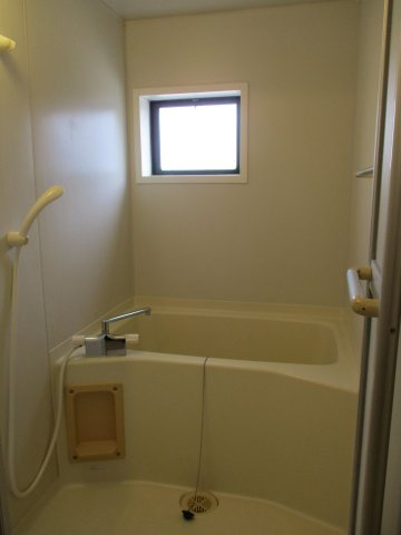ベルナールⅡの浴室|お風呂で日々の疲れを落としましょう※同タイプのお部屋になります。