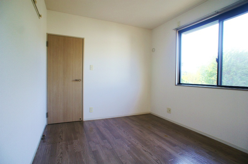 ベルナールⅡの内装|明るい色調の室内です※同タイプのお部屋になります。
