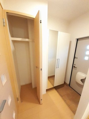 【玄関】 | リバーサイドそれいゆⅡ