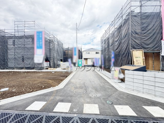 入間市大字下藤沢・全13棟　新築一戸建　2号棟の前面道路含む現地写真|現地写真（2026年3月27日撮影）