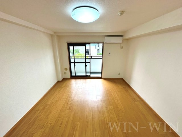 プリムローズの居間・リビング