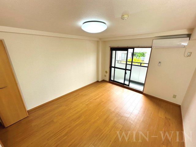 プリムローズの居間・リビング