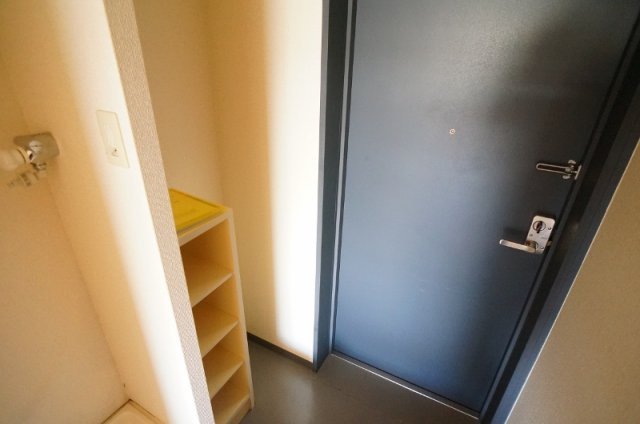 カーサ・デ・ミレニアムイーストの玄関