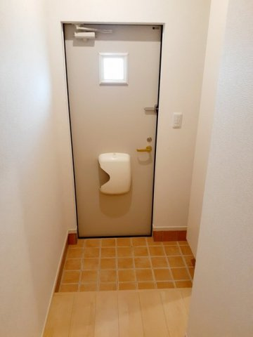 ラララＫ３　Ｂの玄関