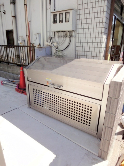 メゾン・サンシャインのその他共用部分|周囲にも配慮された安心のゴミ捨て場