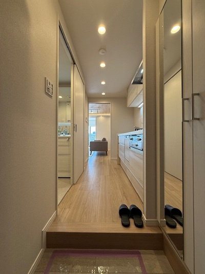 【玄関】 | 秀和代官山レジデンス