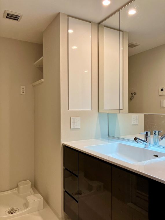 スカイティアラ　ウエストの洗面所