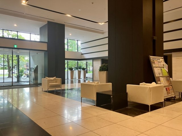 スカイティアラ　ウエストのロビー