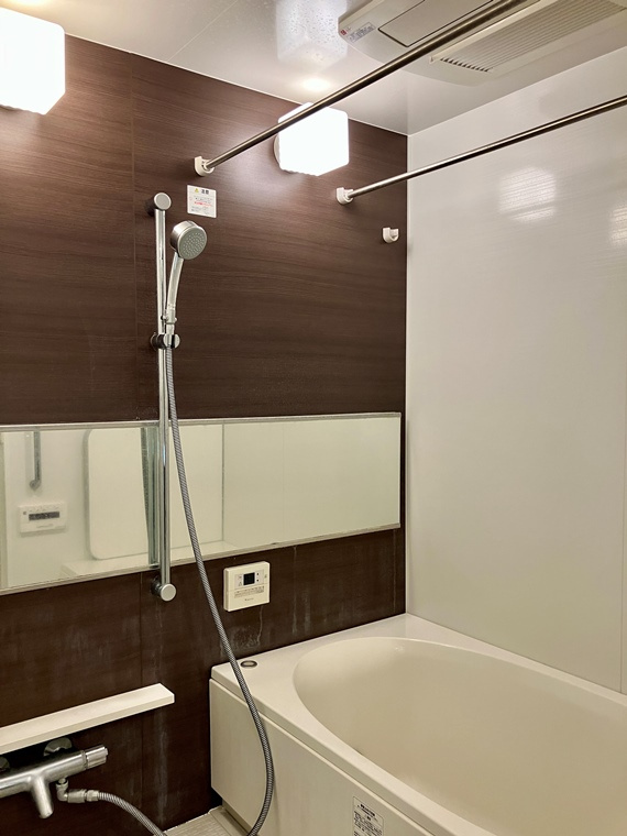 スカイティアラ　ウエストの浴室