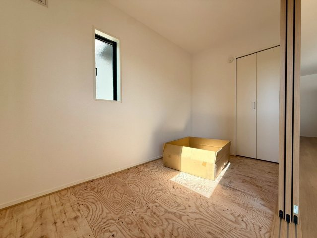 香美市土佐山田町宝町2期5棟 5号棟の和室