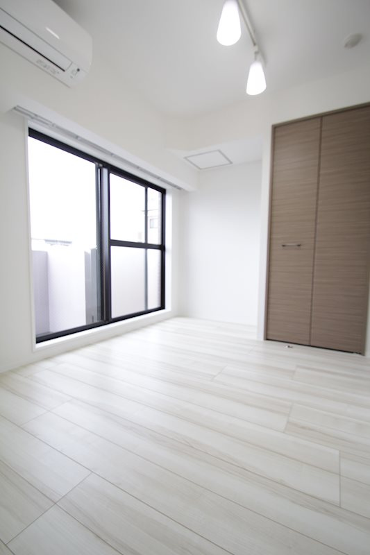 ブライズ関内マキシヴの居間・リビング