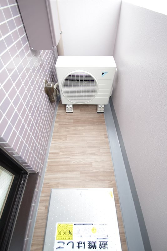 ブライズ関内マキシヴのバルコニー