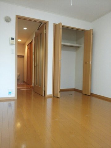 サンビレッジの居間・リビング|ゆったり過ごせるリビングです